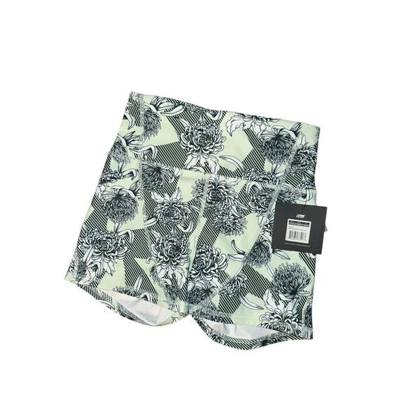 BNWT Marika print exercise Shorts athletic stretch Small - Picture 1 of 2